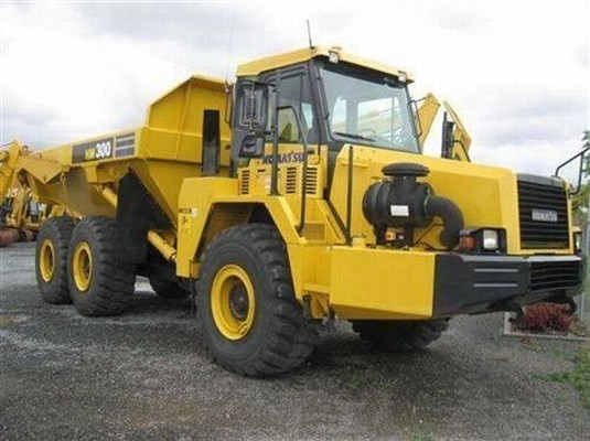 Product picture KOMATSU HM300-1 DUMP TRUCK SERVICE SHOP REPAIR MANUAL 