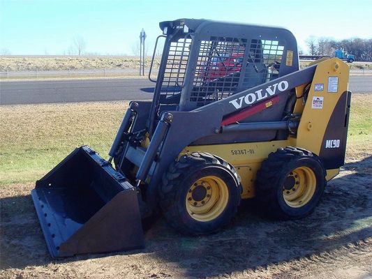 Product picture VOLVO MC80 MC90 MC110 SKID STEER SERVICE MANUAL