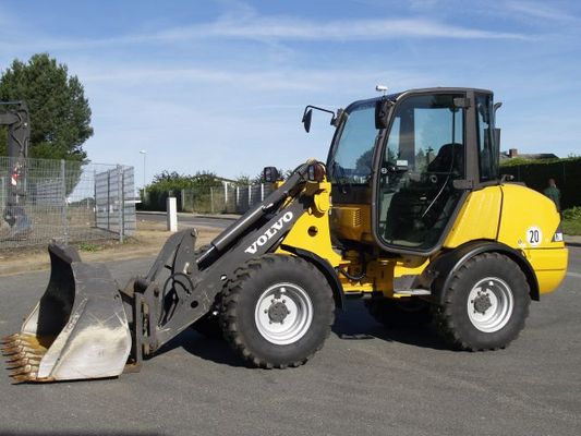 Product picture VOLVO L20B COMPACT WHEEL LOADER SERVICE REPAIR MANUAL