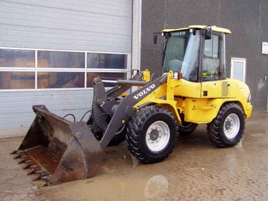 Product picture VOLVO L30B COMPACT WHEEL LOADER SERVICE REPAIR MANUAL
