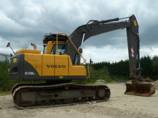 Product picture VOLVO EC135B LC EXCAVATOR SERVICE REPAIR MANUAL