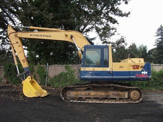 Product picture KOMATSU PC200-3 PC210-3 PC220-3 PC240-3 SERVICE MANUAL