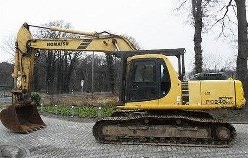 Product picture KOMATSU PC210-6K PC210LC-6K PC240LC-6K MAINTENANCE MANUAL