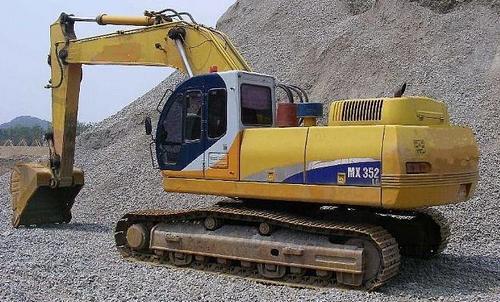 Product picture KOMATSU MX352 EXCAVATOR OPERATION & MAINTENANCE MANUAL