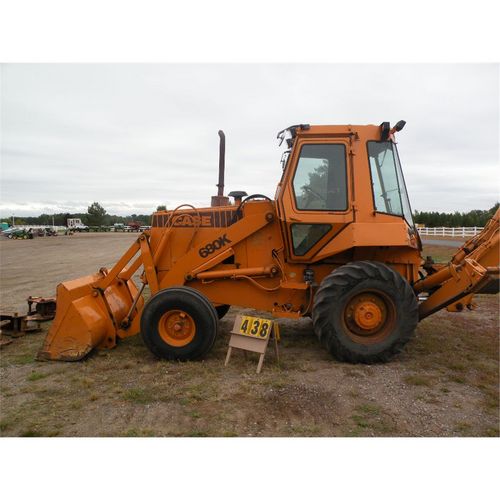 Product picture CASE 680K CK BACKHOE LOADER PARTS CATALOG MANUAL