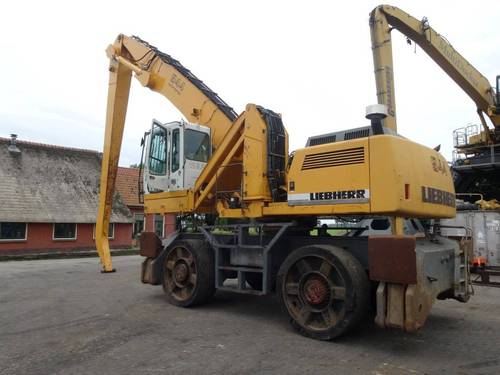 Product picture LIEBHERR A944B-HD LITRONIC HYDRAULIC EXCAVATOR OPERATION AND MAINTENANCE MANUAL #1 (Serial no. from: 12600)