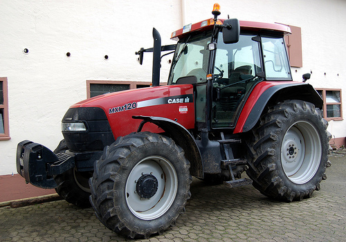 Product picture CASE IH MXM120 MXM130 MXM140 MXM155 MXM175 MXM190 TRACTOR OPERATORS MANUAL