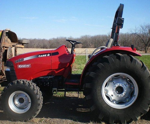 Product picture CASE IH DX55 DX60 TRACTOR OPERATORS MANUAL